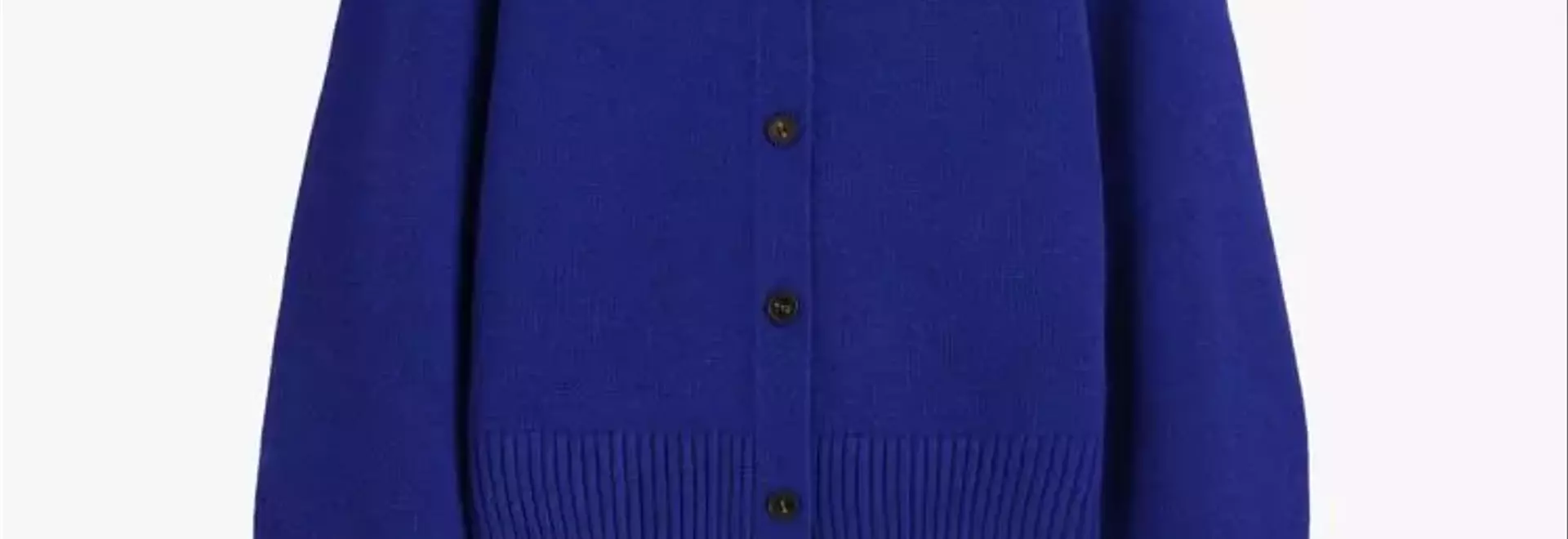 Elevate Your Airport Style: The Essential Travel Cardigan