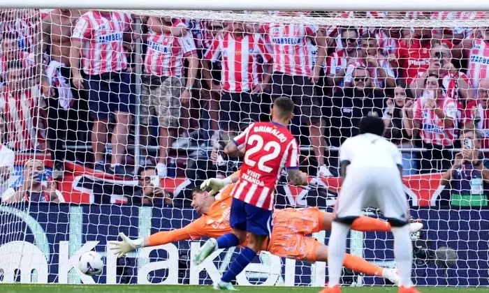 Atletico Madrid Secures Derby Victory Over 10-Man Real Madrid