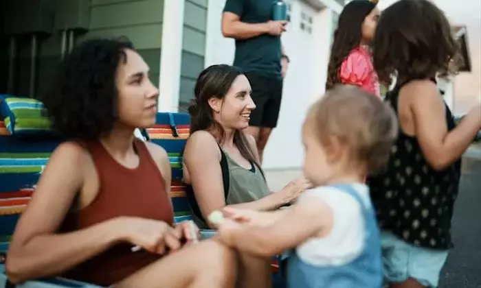 The Dual Nature of Maternal Friendships